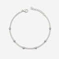 Silberarmband mit Kugeldetails