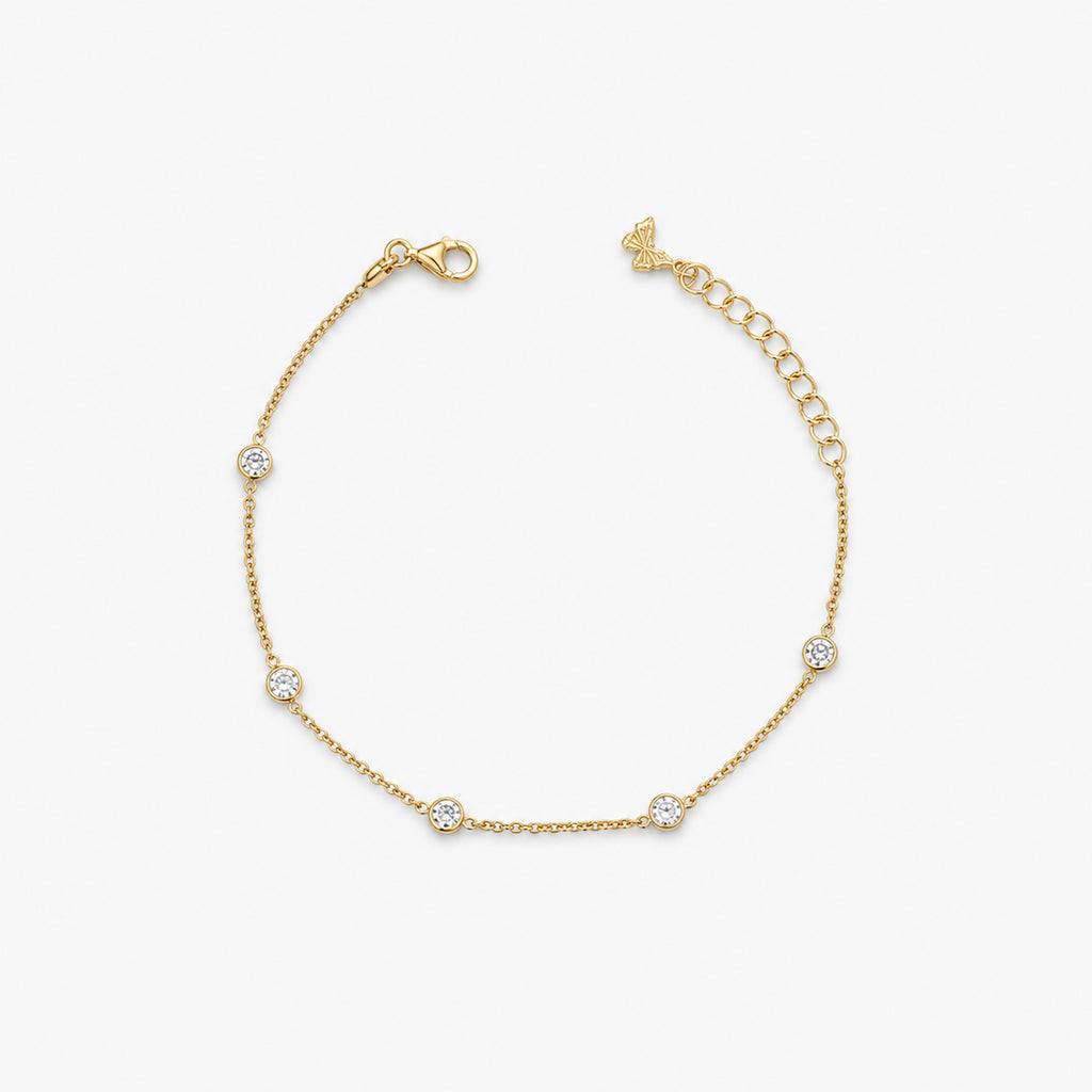 Elegantes Armband mit funkelnden Zirkonia-Steinen.